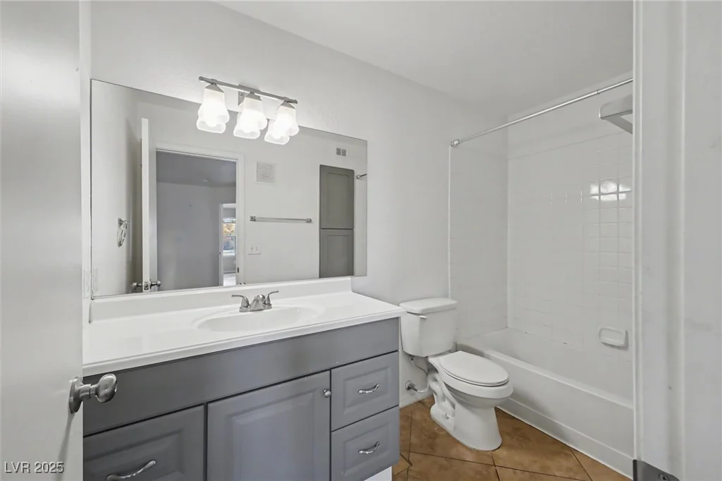 1150 Buffalo, Las Vegas, NV 89128