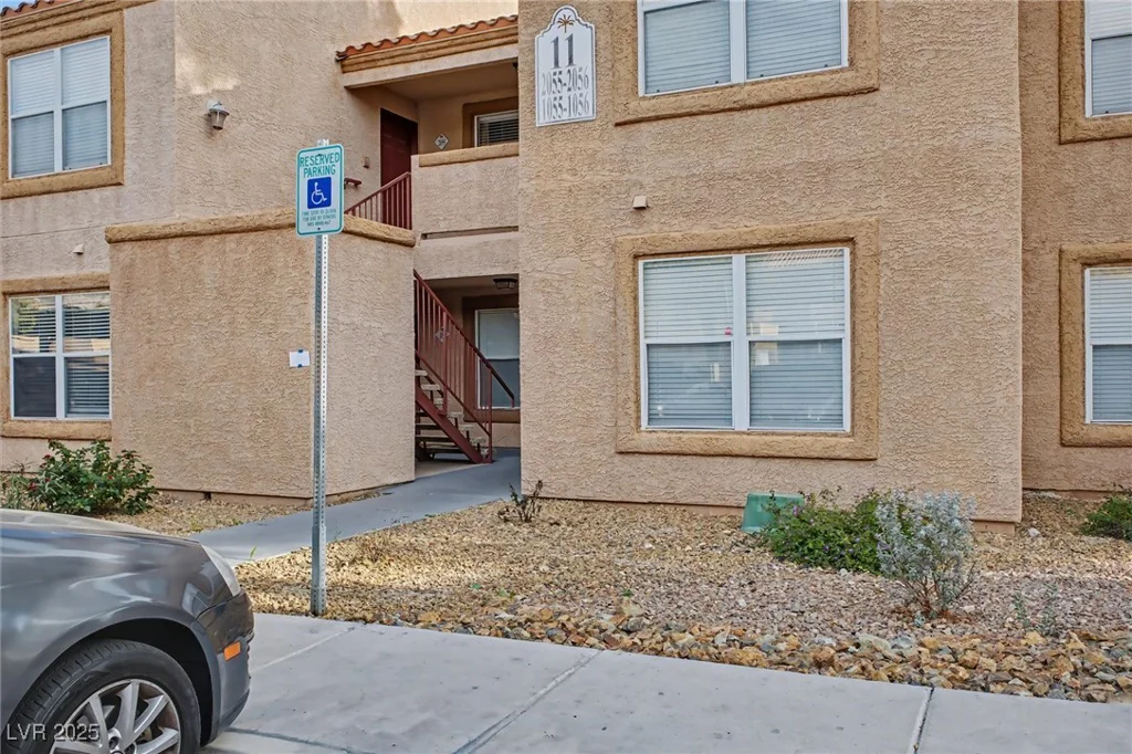 1150 Buffalo, Las Vegas, NV 89128