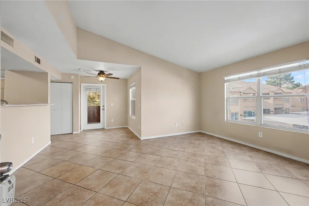 1150 Buffalo, Las Vegas, NV 89128