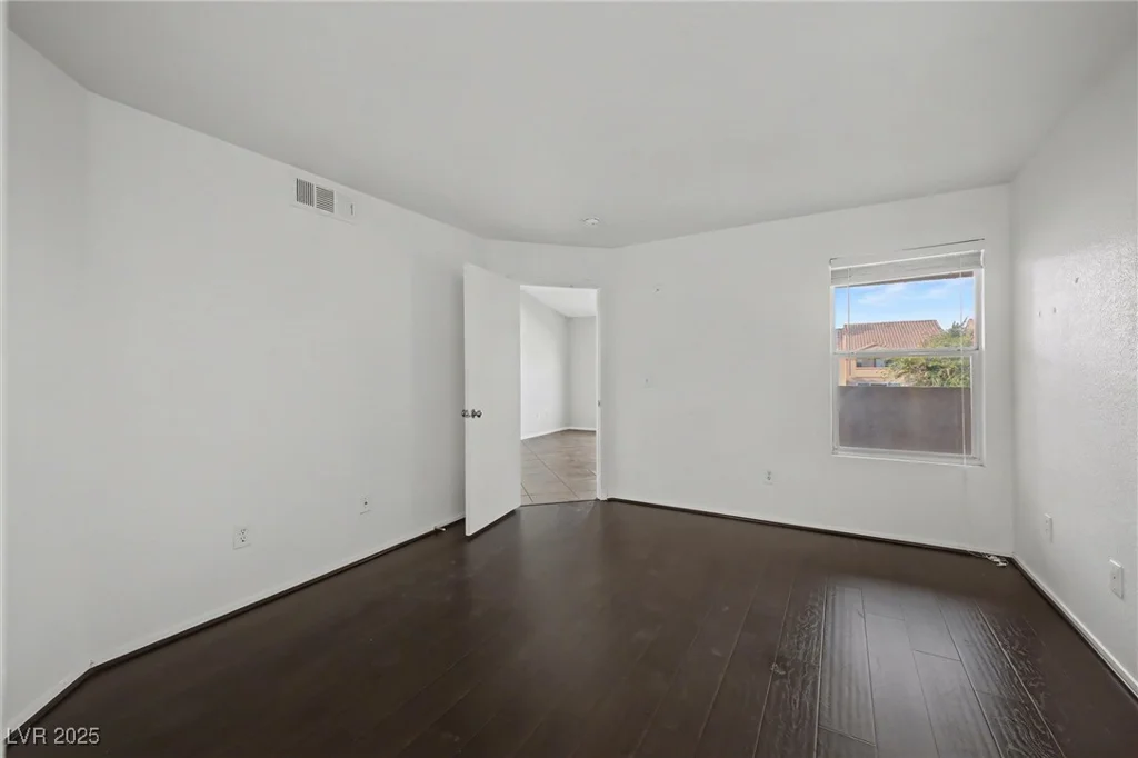 1150 Buffalo, Las Vegas, NV 89128
