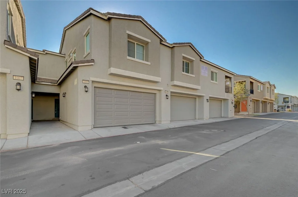 2585 Amazing Meadows, North Las Vegas, NV 89031