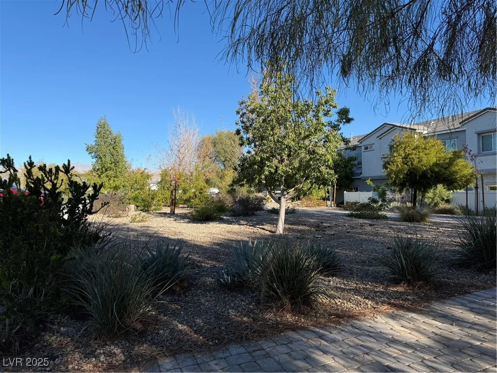 2585 Amazing Meadows, North Las Vegas, NV 89031
