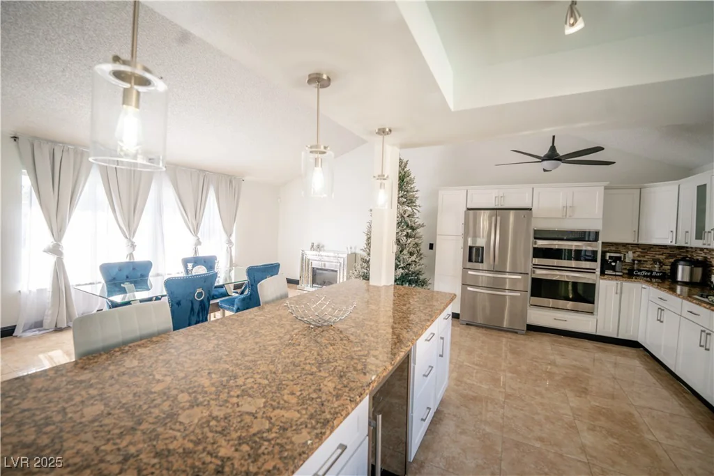 1708 Crest, Las Vegas, NV 89119