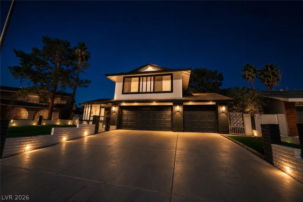 1708 Crest, Las Vegas, NV 89119