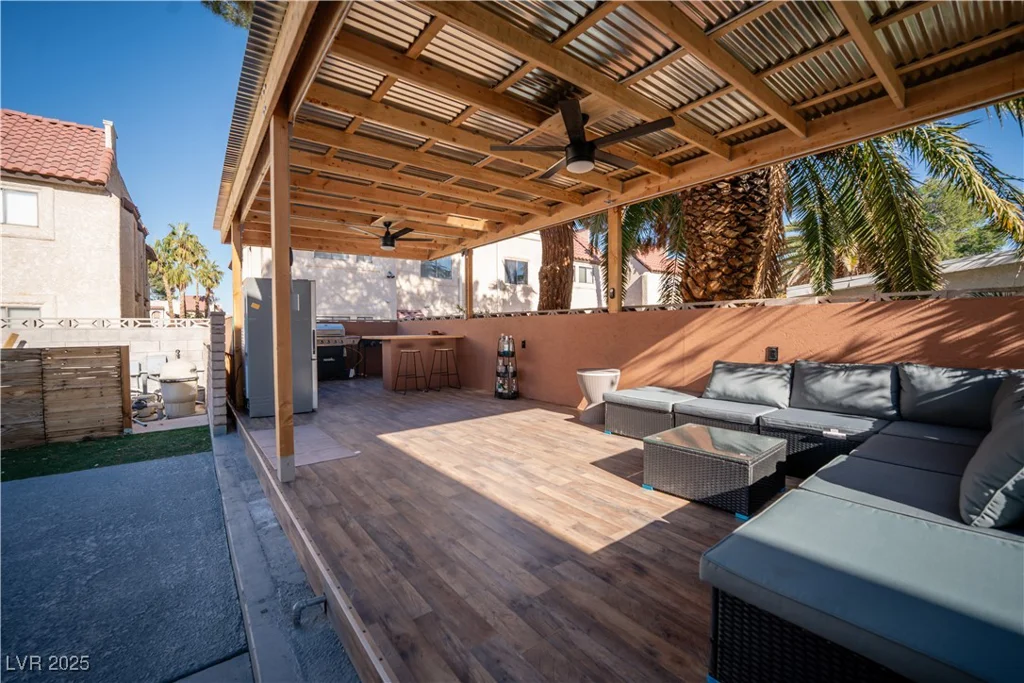 1708 Crest, Las Vegas, NV 89119