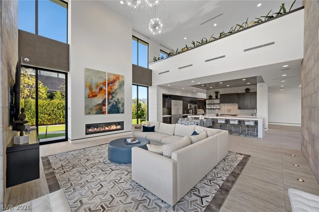 4 Soaring Bird, Las Vegas, NV 89135