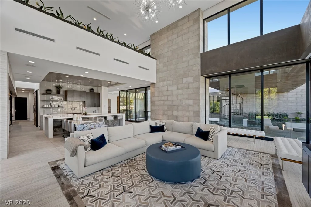 4 Soaring Bird, Las Vegas, NV 89135