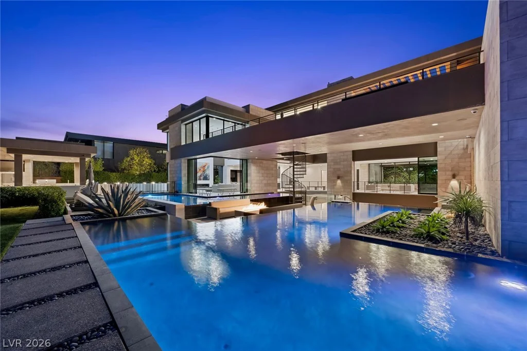 4 Soaring Bird, Las Vegas, NV 89135