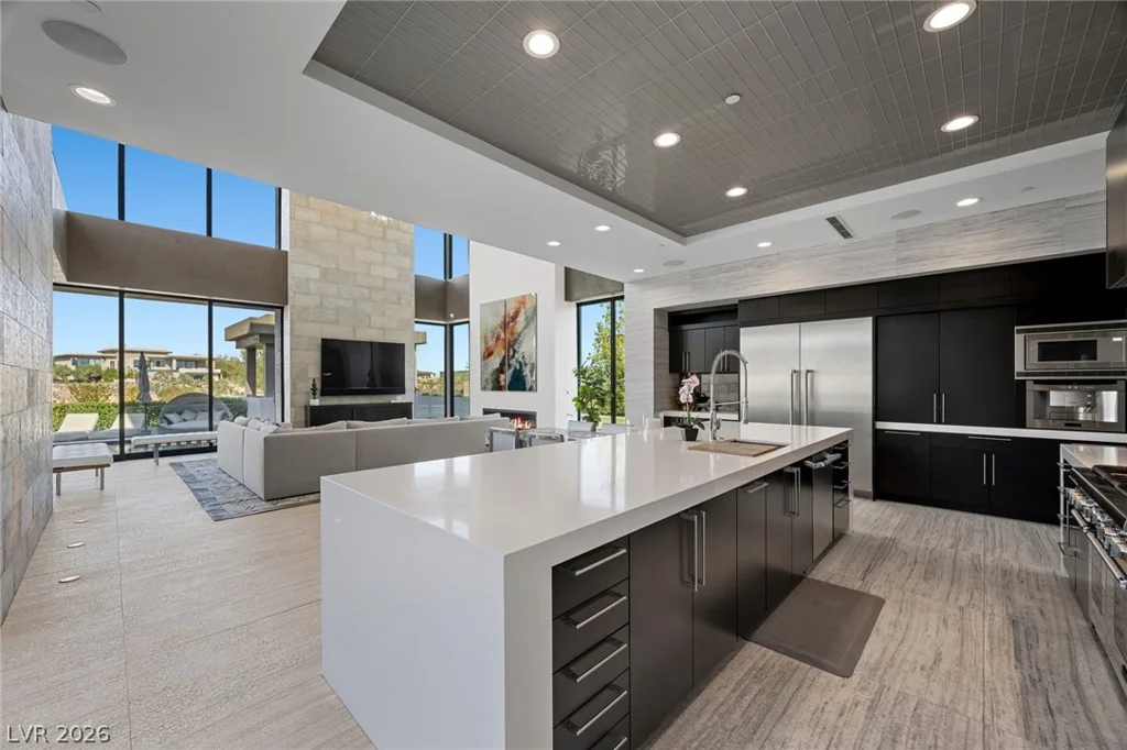 4 Soaring Bird, Las Vegas, NV 89135