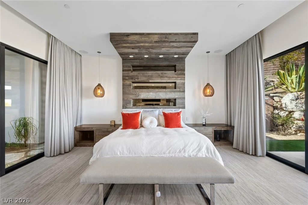 4 Soaring Bird, Las Vegas, NV 89135