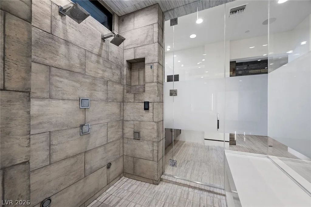 4 Soaring Bird, Las Vegas, NV 89135