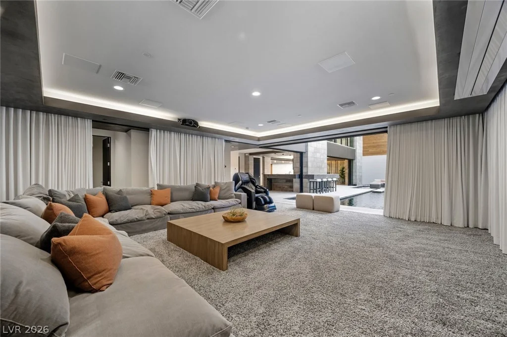 4 Soaring Bird, Las Vegas, NV 89135