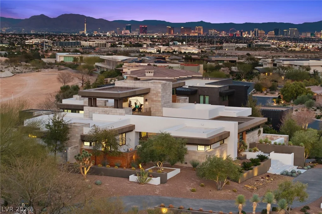 4 Soaring Bird, Las Vegas, NV 89135