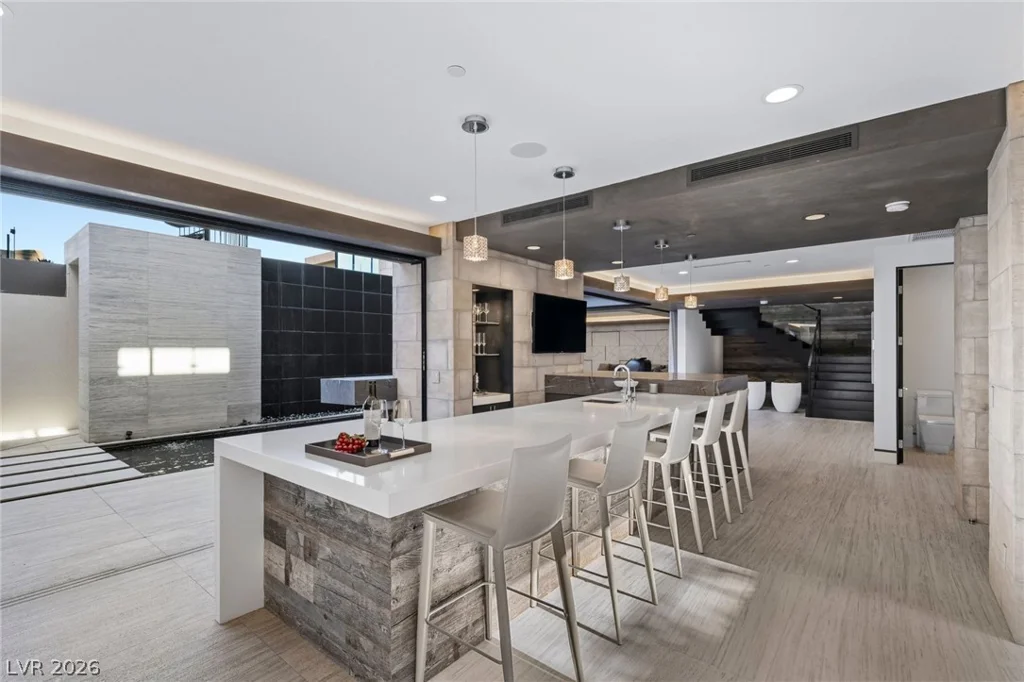4 Soaring Bird, Las Vegas, NV 89135