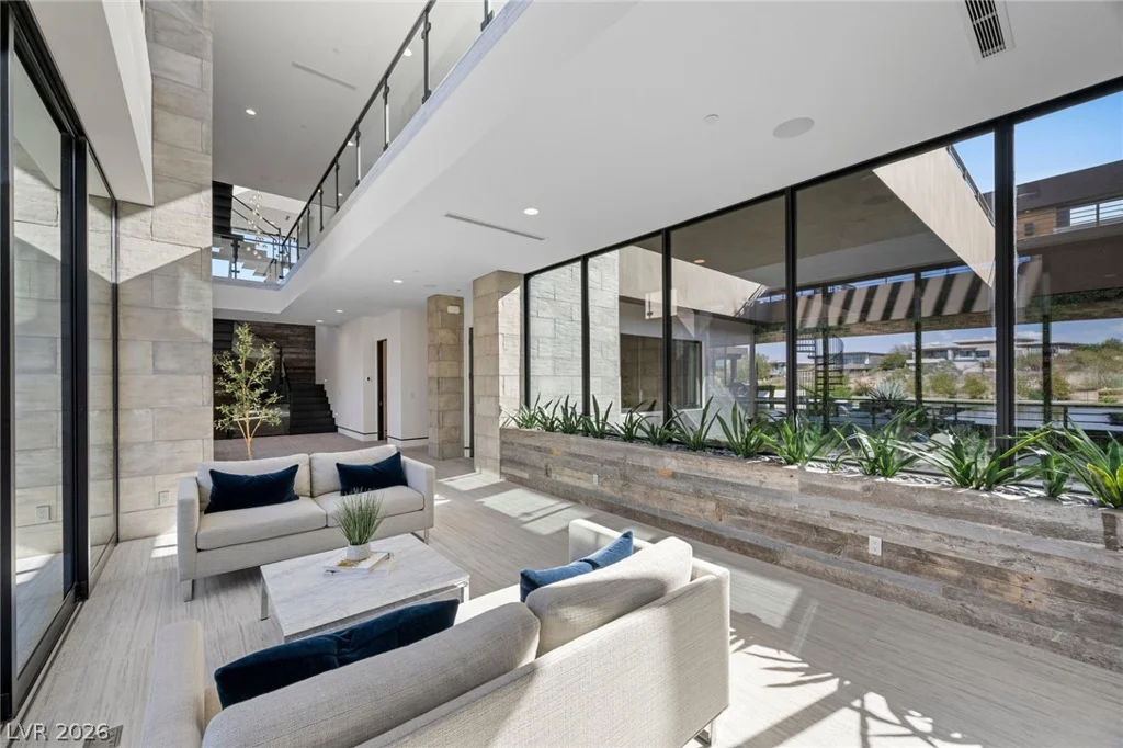 4 Soaring Bird, Las Vegas, NV 89135