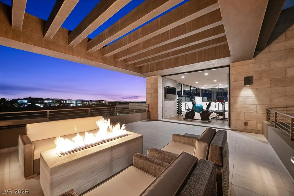 4 Soaring Bird, Las Vegas, NV 89135
