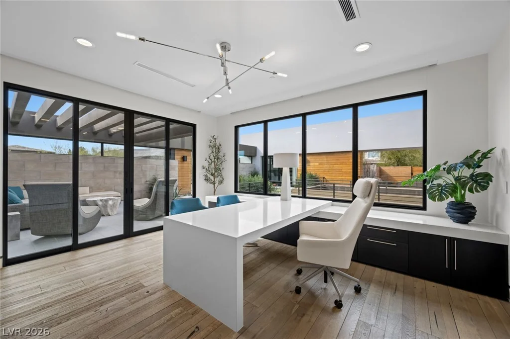 4 Soaring Bird, Las Vegas, NV 89135