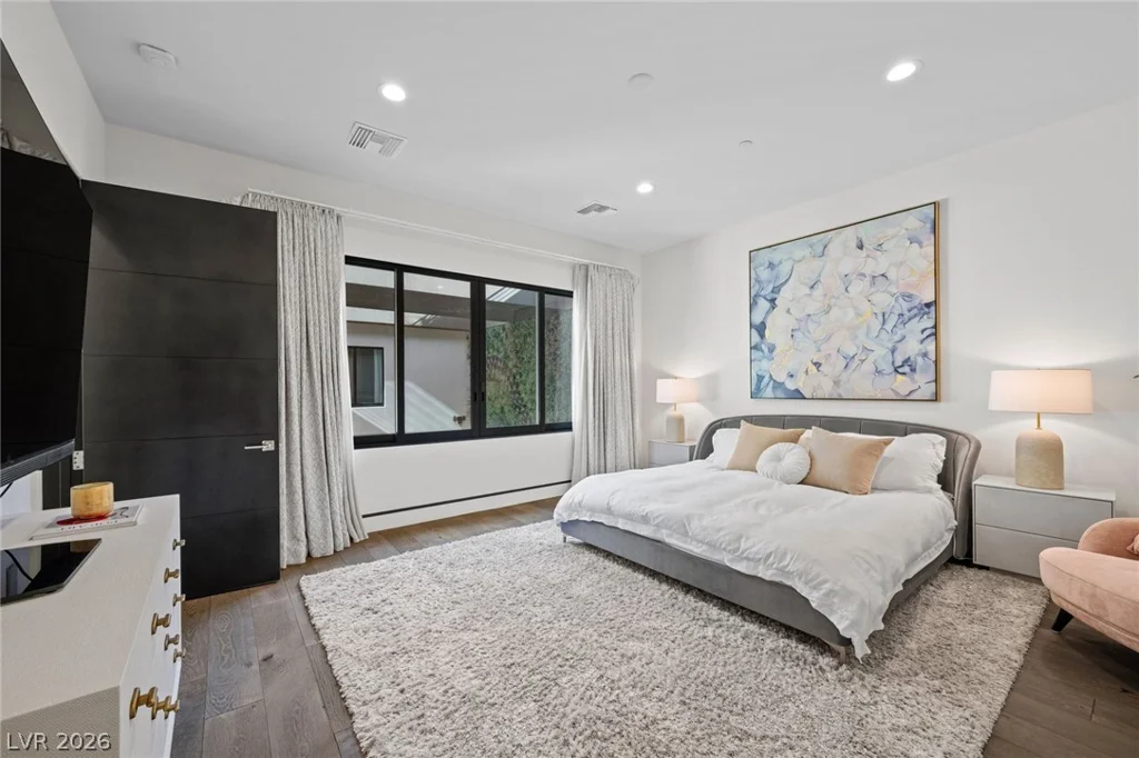4 Soaring Bird, Las Vegas, NV 89135