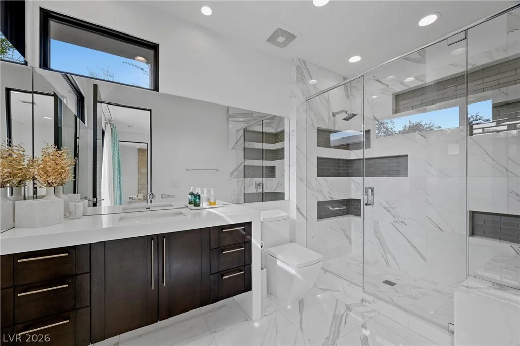 4 Soaring Bird, Las Vegas, NV 89135
