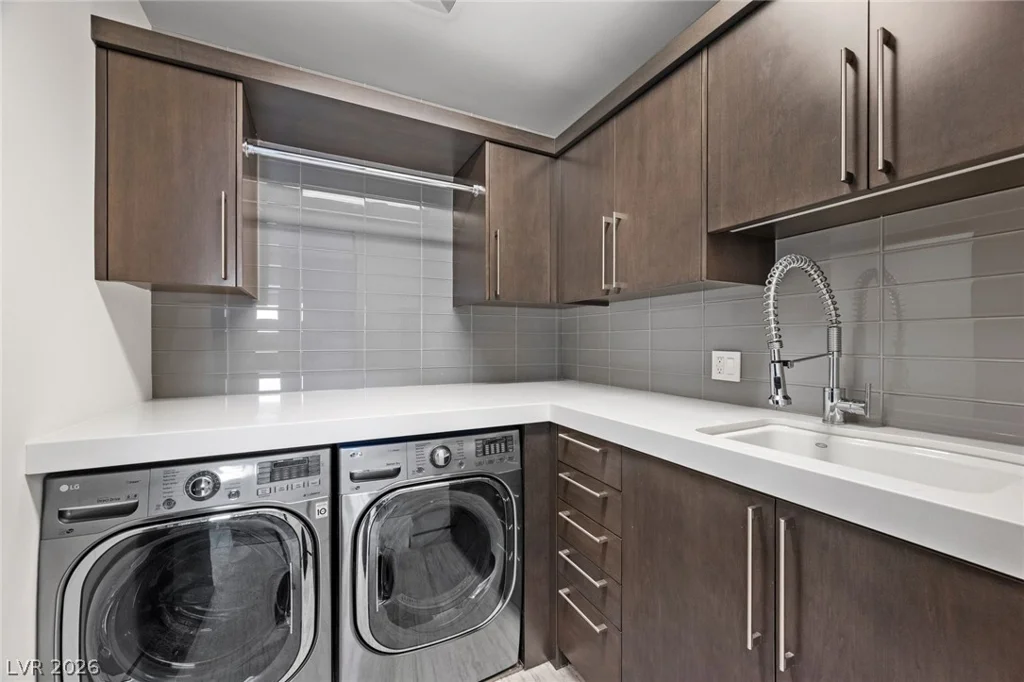 4 Soaring Bird, Las Vegas, NV 89135