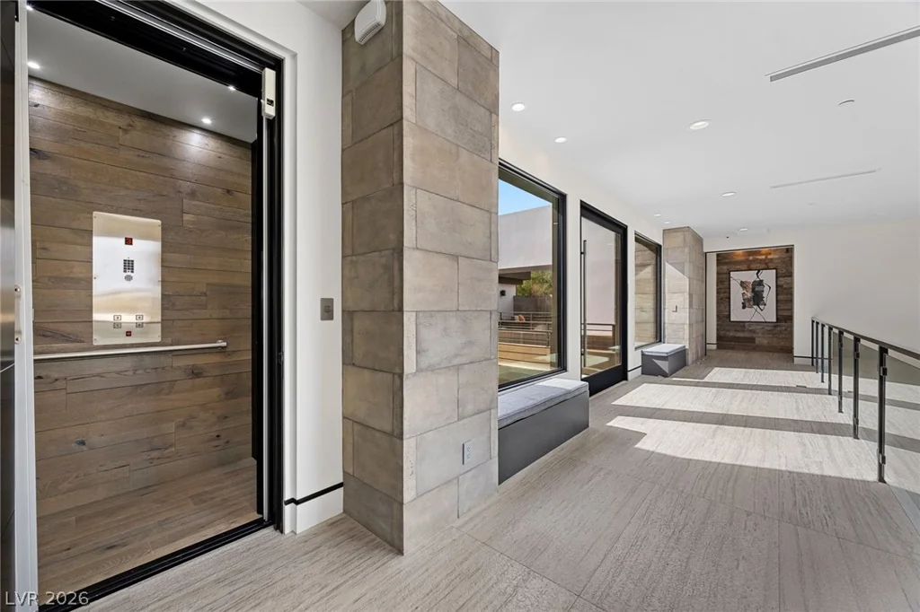 4 Soaring Bird, Las Vegas, NV 89135