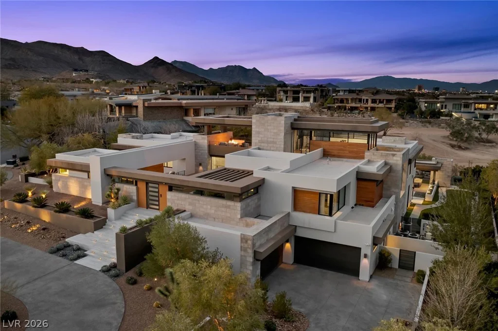 4 Soaring Bird, Las Vegas, NV 89135