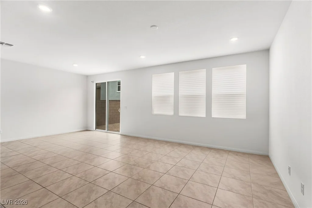 8974 Lucky Crest, Las Vegas, NV 89113
