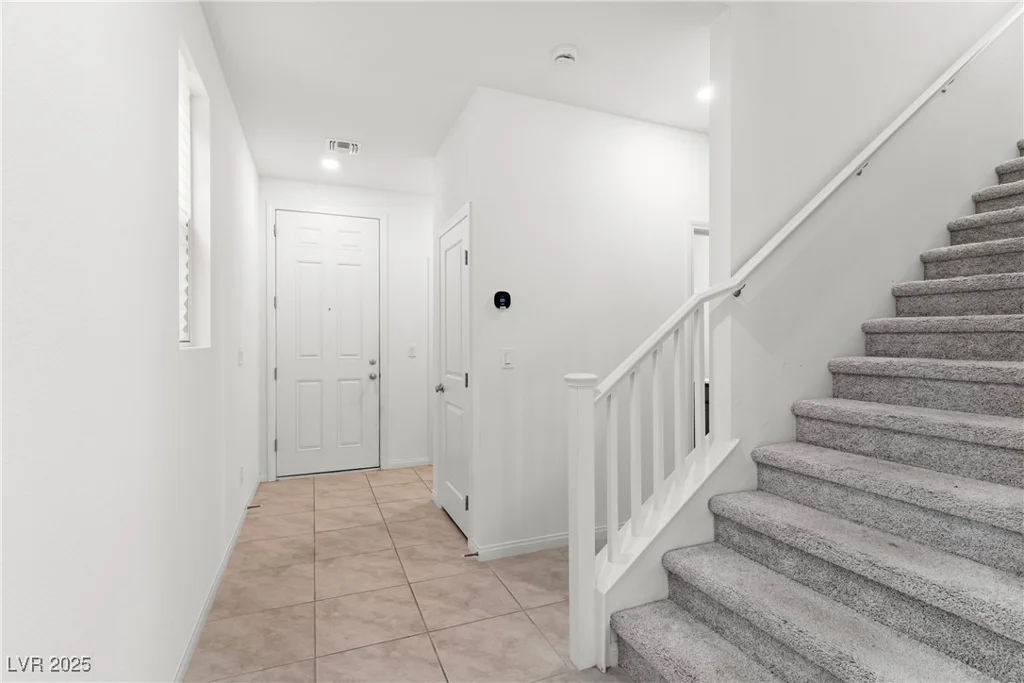 8974 Lucky Crest, Las Vegas, NV 89113