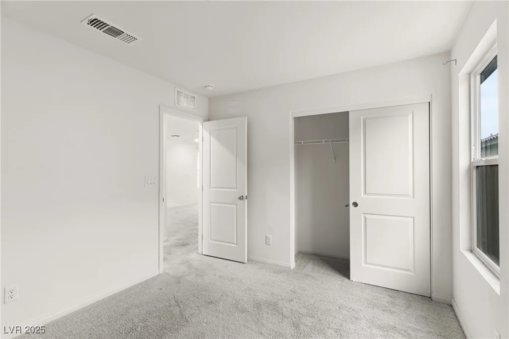 8974 Lucky Crest, Las Vegas, NV 89113