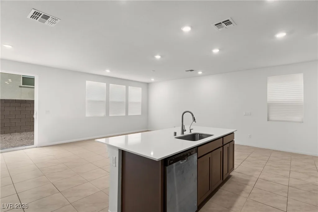 8974 Lucky Crest, Las Vegas, NV 89113