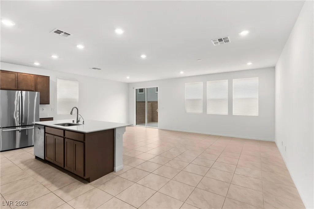 8974 Lucky Crest, Las Vegas, NV 89113