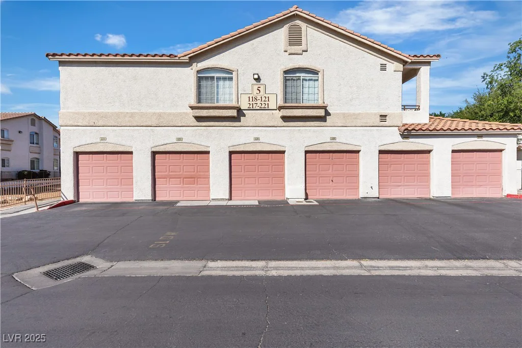 1300 Arlington, Las Vegas, NV 89104