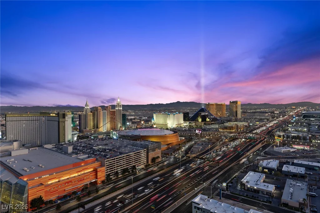 4575 Dean Martin, Las Vegas, NV 89103