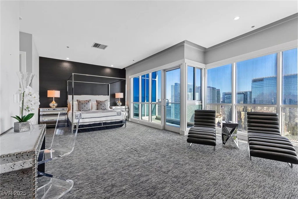 4575 Dean Martin, Las Vegas, NV 89103