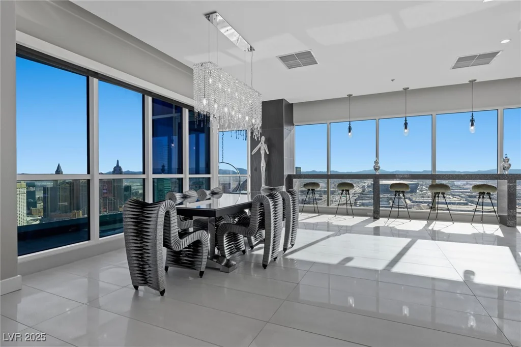4575 Dean Martin, Las Vegas, NV 89103