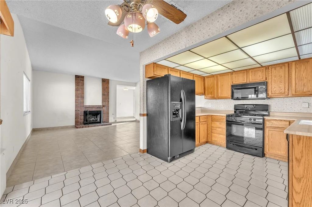 6772 Bethany, Las Vegas, NV 89156