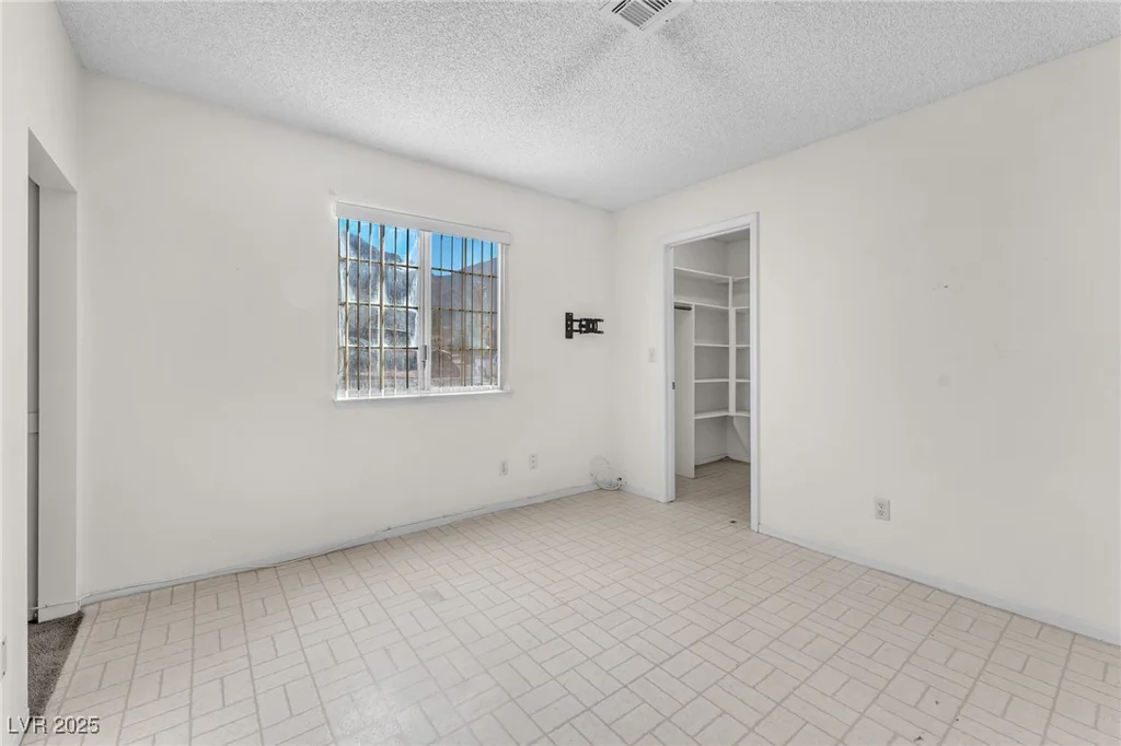 6772 Bethany, Las Vegas, NV 89156