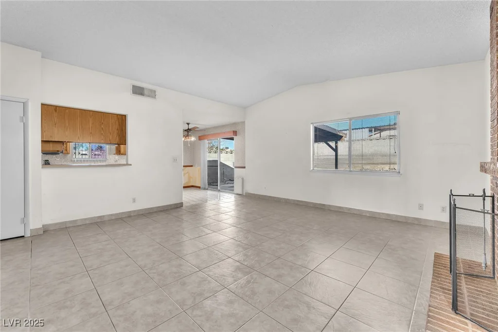 6772 Bethany, Las Vegas, NV 89156