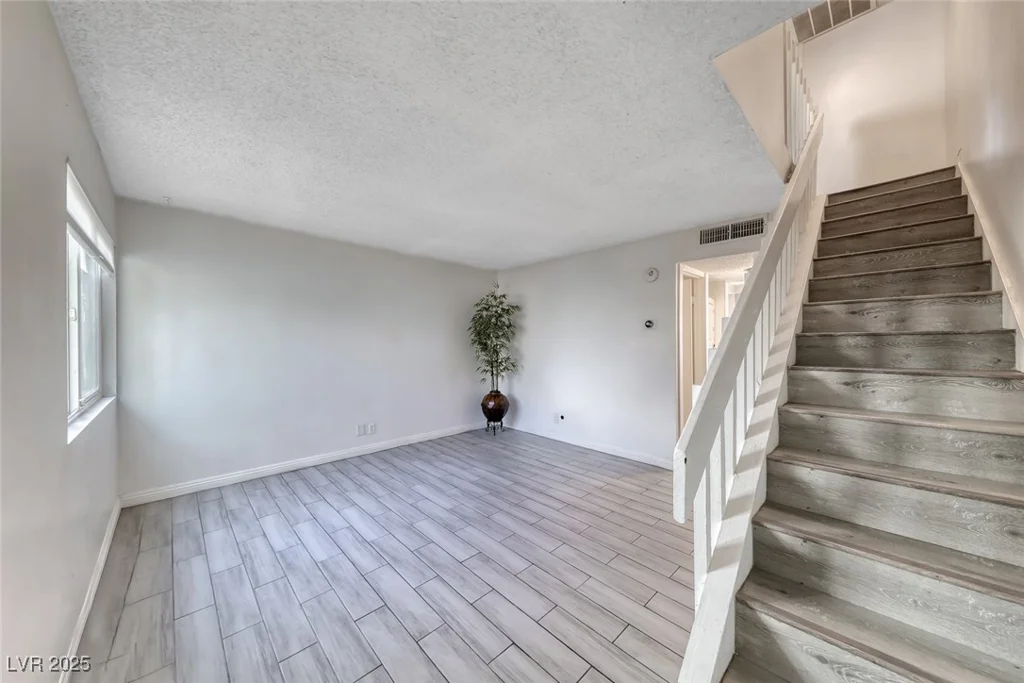 4770 Topaz, Las Vegas, NV 89121