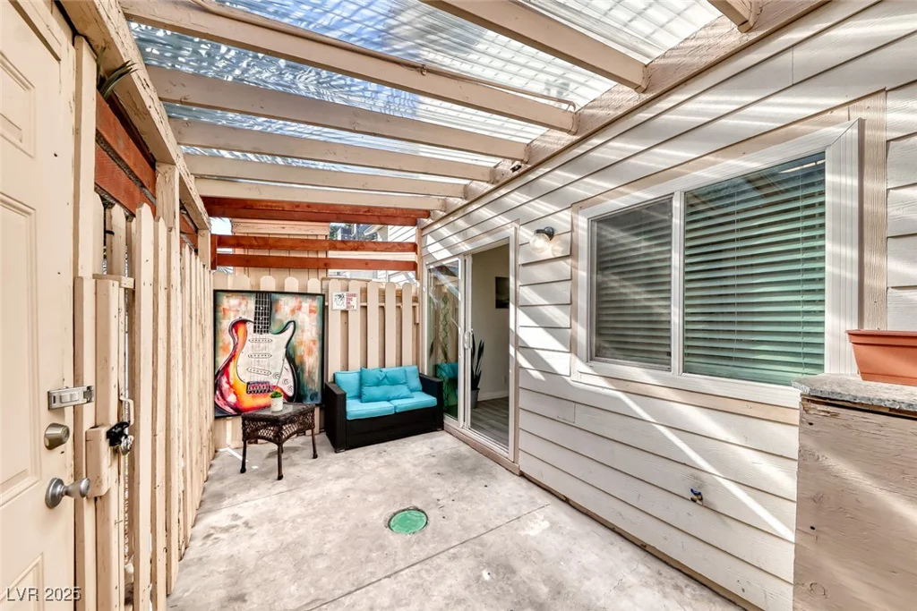 4770 Topaz, Las Vegas, NV 89121