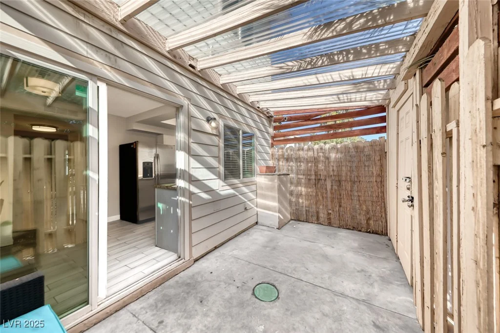 4770 Topaz, Las Vegas, NV 89121