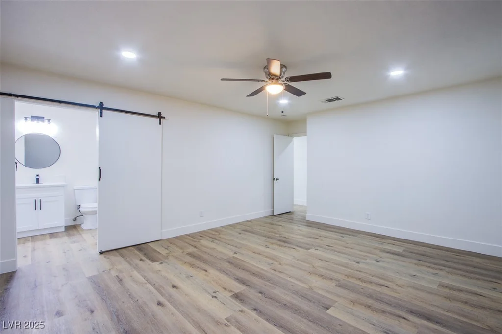 204 Bradshaw, Las Vegas, NV 89145