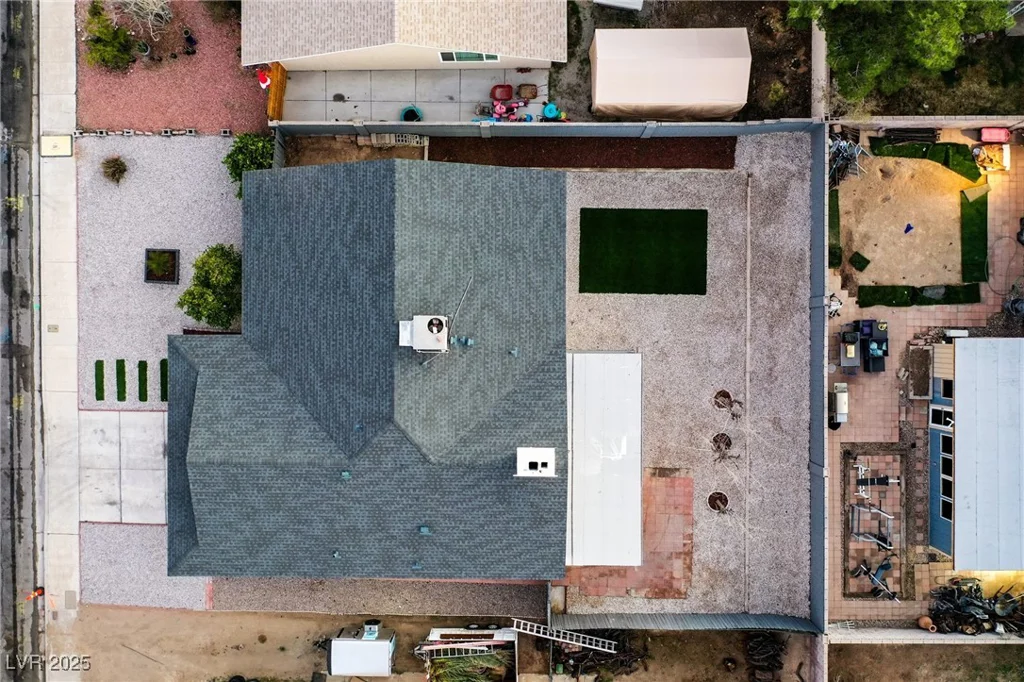 204 Bradshaw, Las Vegas, NV 89145