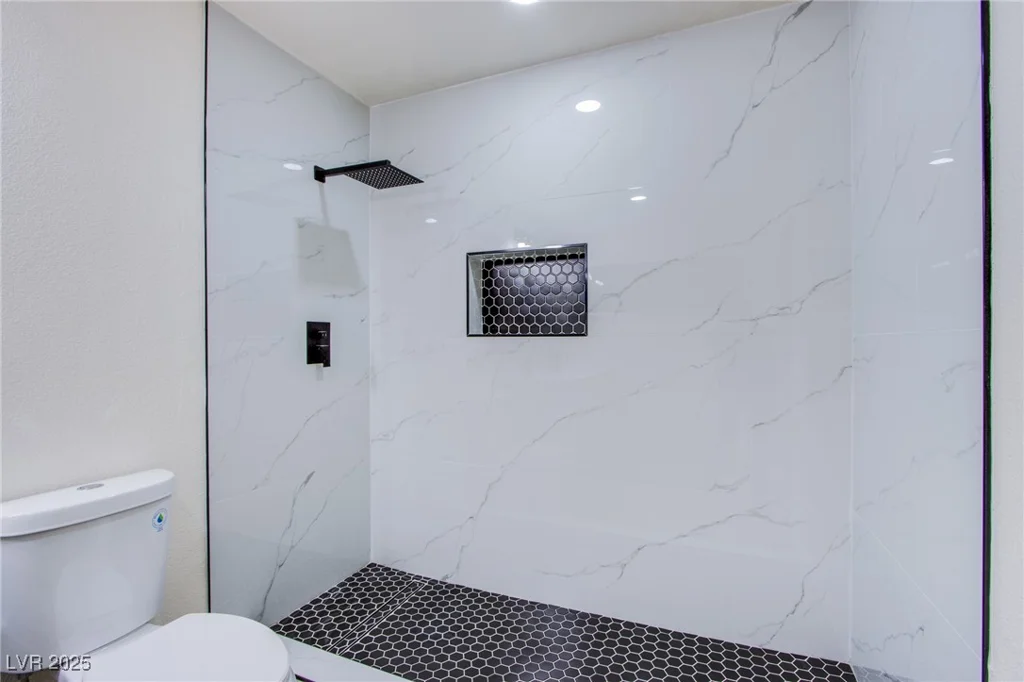 204 Bradshaw, Las Vegas, NV 89145
