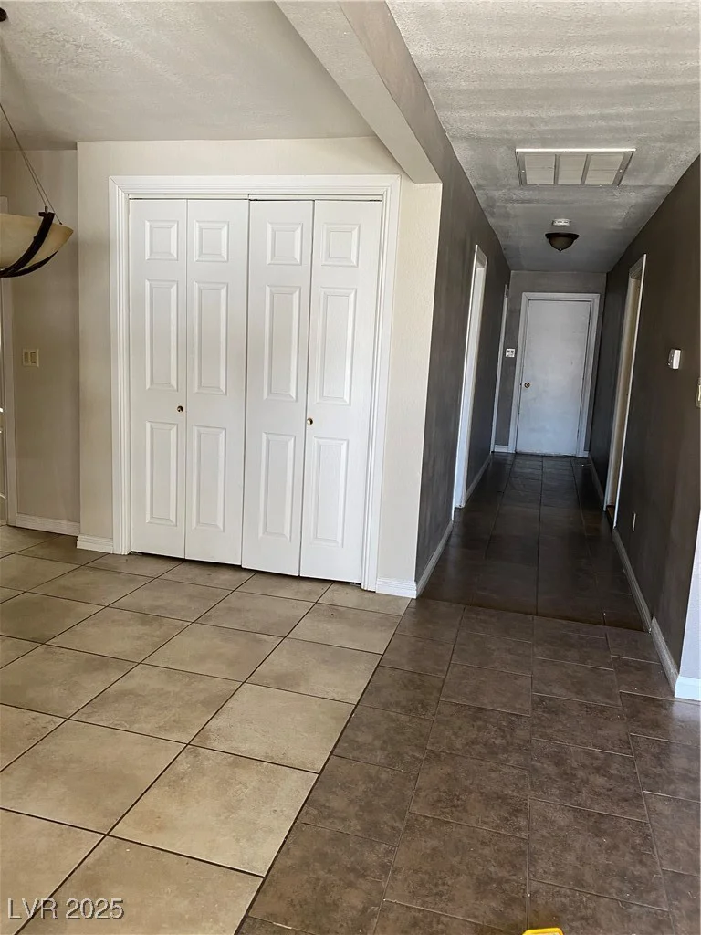 2529 Meadows, Las Vegas, NV 89101