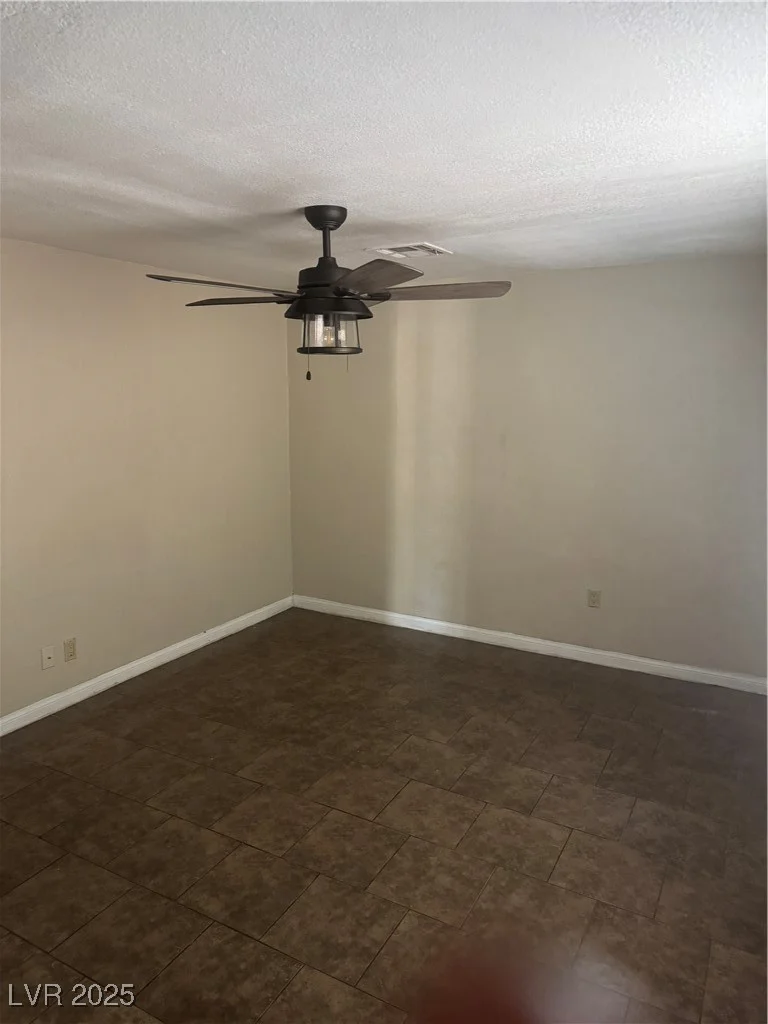2529 Meadows, Las Vegas, NV 89101