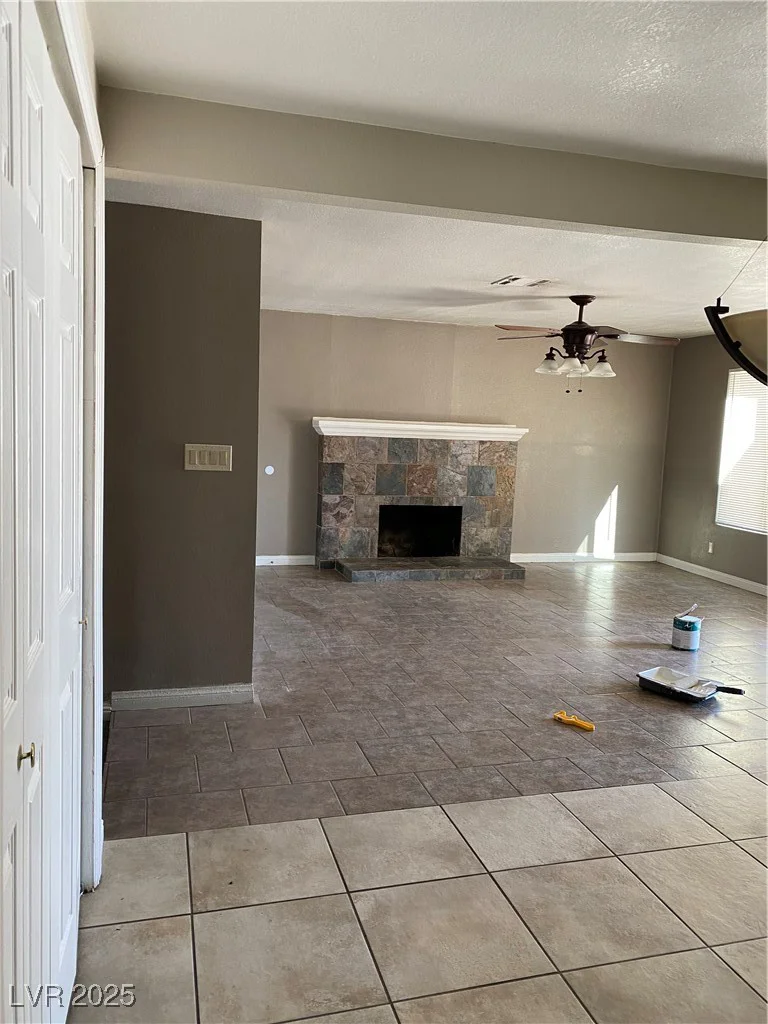 2529 Meadows, Las Vegas, NV 89101