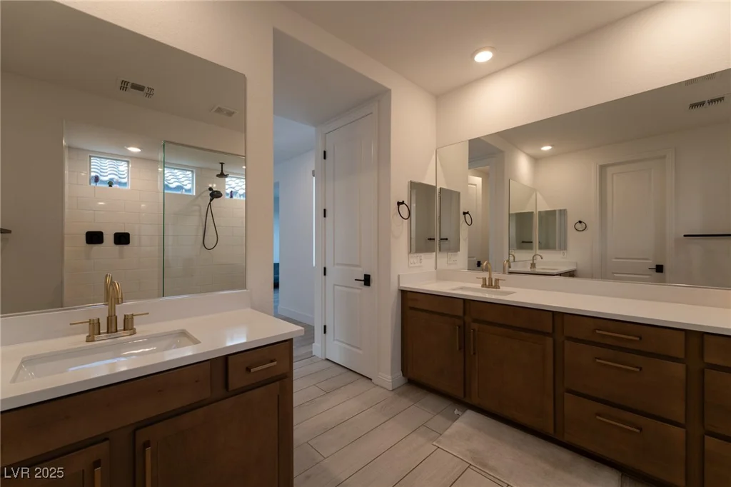6486 Vanhoven Crest, Las Vegas, NV 89166