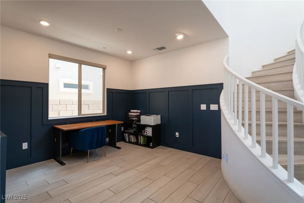 6486 Vanhoven Crest, Las Vegas, NV 89166