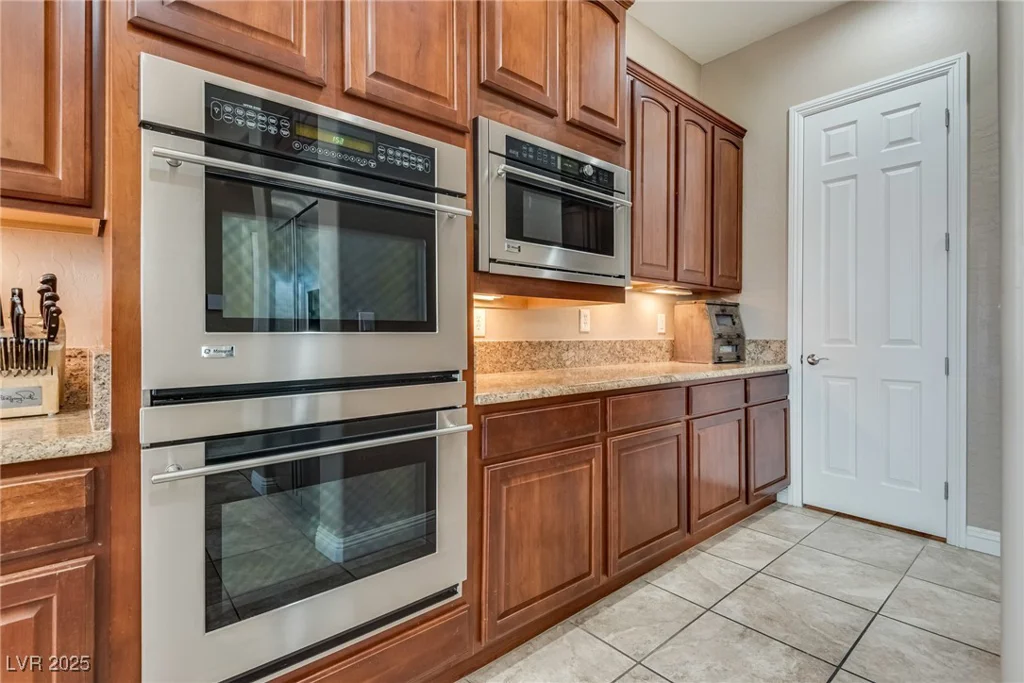 8505 Mayport, Las Vegas, NV 89131